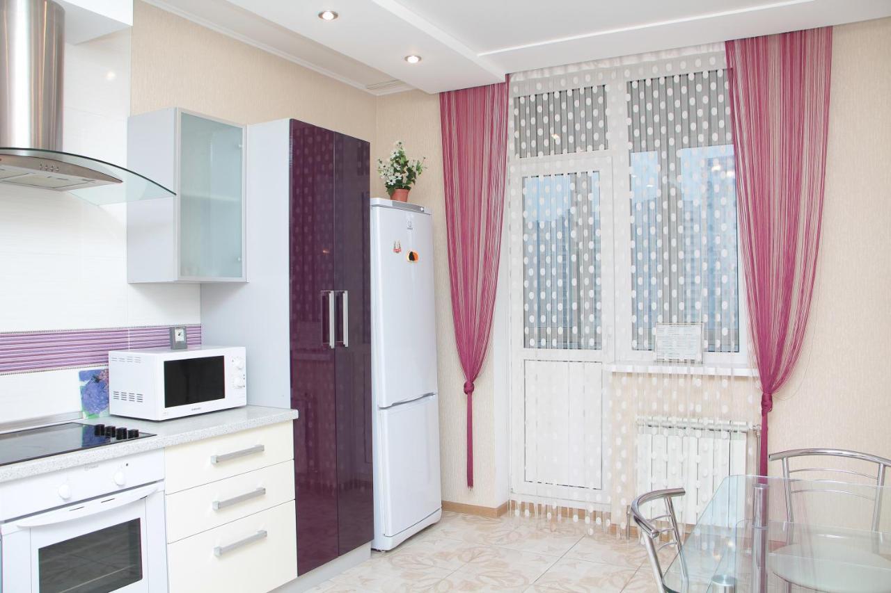 كييف Panoramic View Lux Apartment On Metro Osokorky المظهر الخارجي الصورة