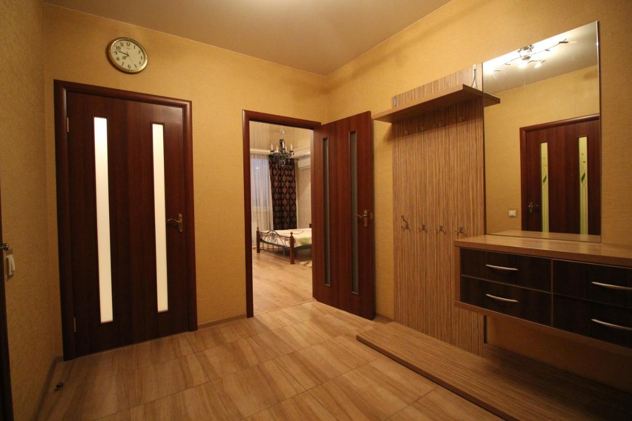 كييف Panoramic View Lux Apartment On Metro Osokorky المظهر الخارجي الصورة